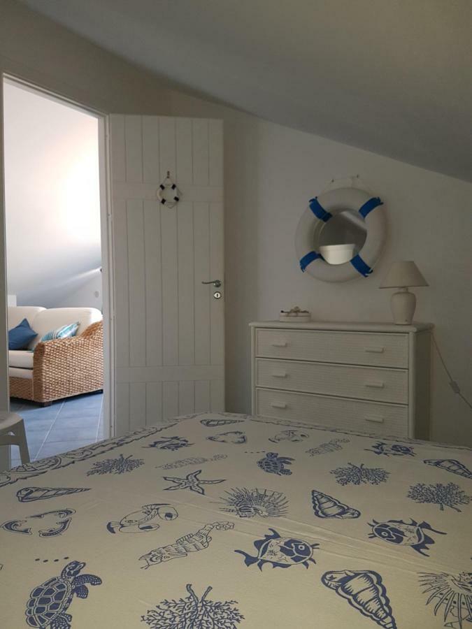 Mansarda Camelie Via Dei Normanni, 45 Villa Campofelice Di Roccella Eksteriør billede