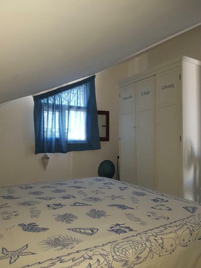 Mansarda Camelie Via Dei Normanni, 45 Villa Campofelice Di Roccella Eksteriør billede